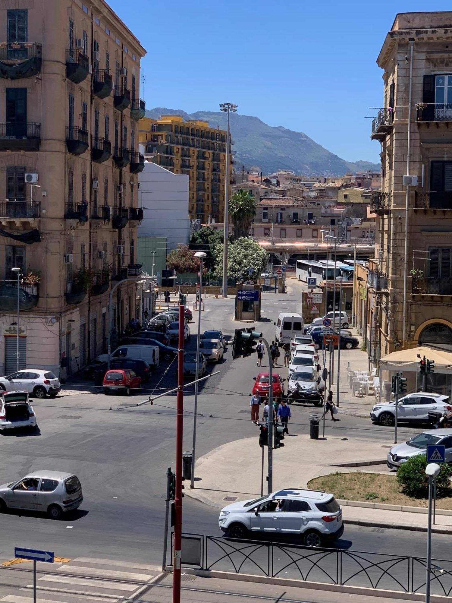 Central Station Palermo Bagian luar foto